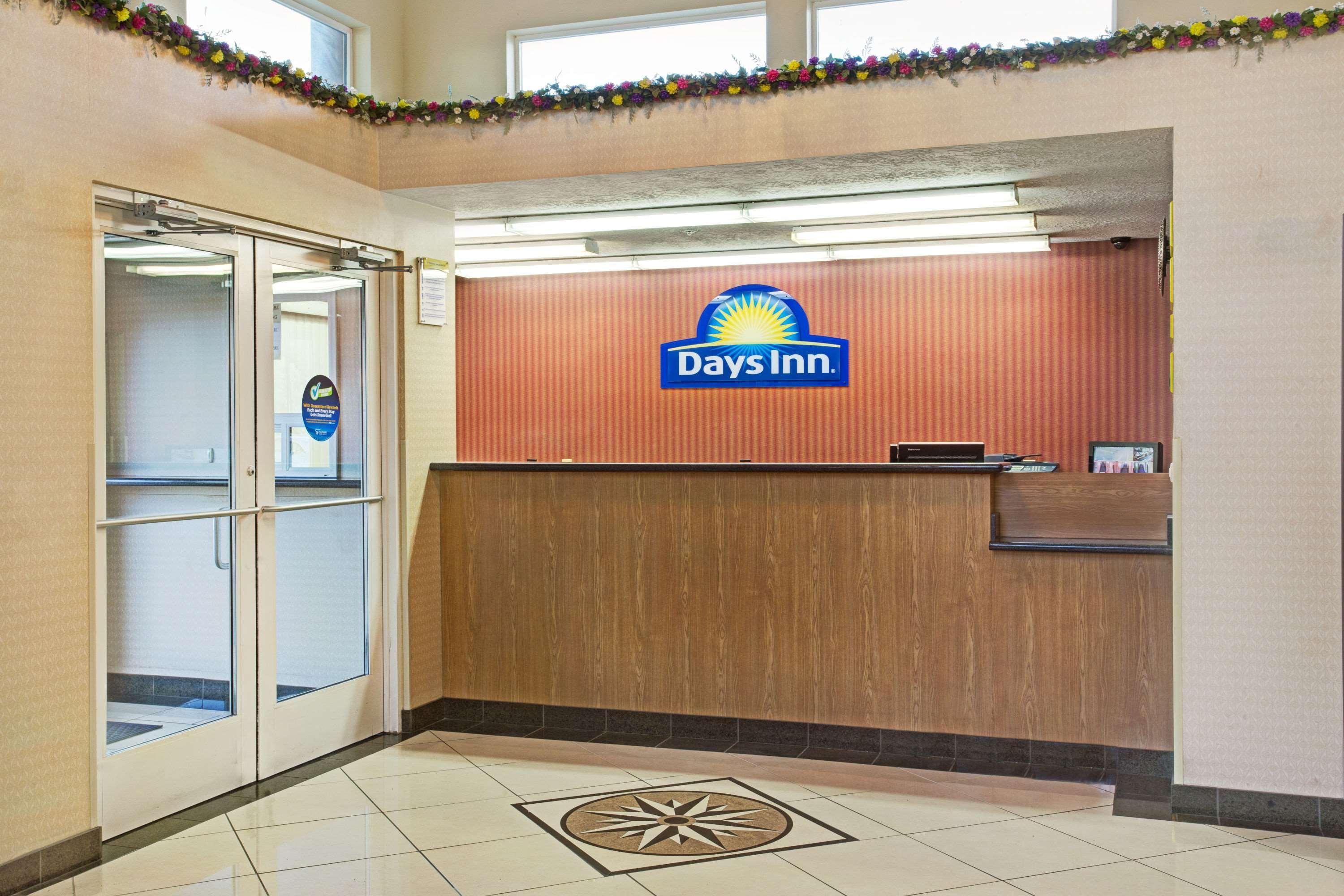 Days Inn By Wyndham Бріґем-Сіті Екстер'єр фото